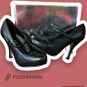 Ellie 4” patent black concealed platform heels *NWB*